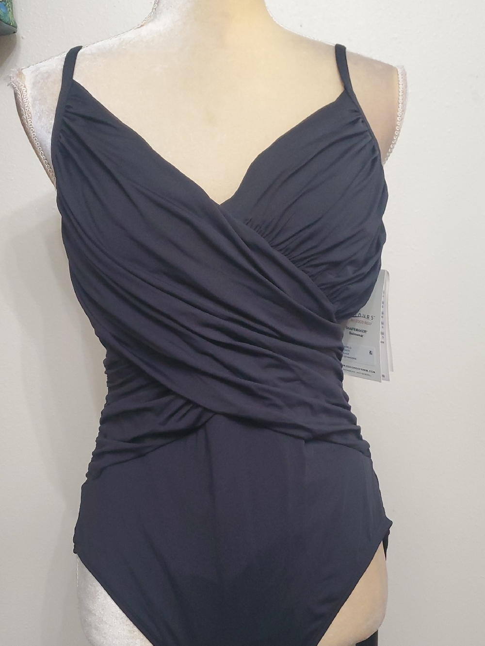 Coco Reef Swimsuit Size 14/38 C/D